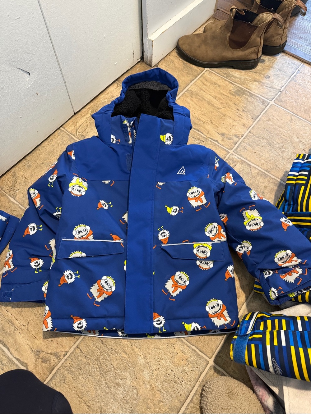 Kids 3T rip zone jacket & bibs set! READ DESCRIPTION &LOOK THROUGH PHOTOS